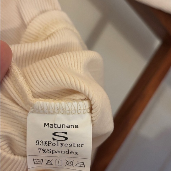 Button-Up Top - Picture 2 of 3